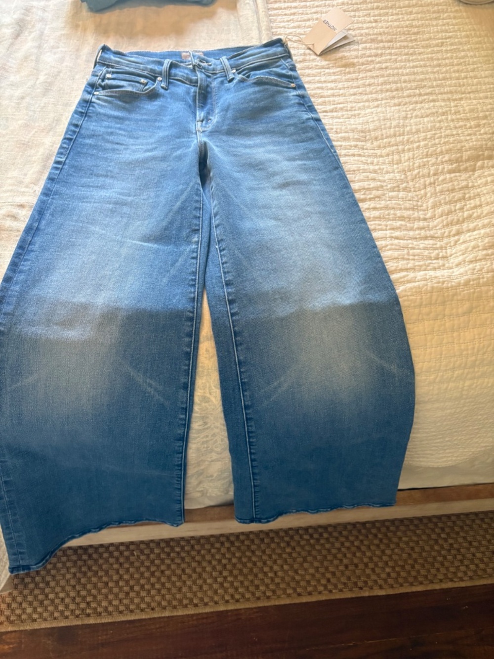 NWT Mother Twister Skimp Jeans in Swing and a Miss, size 24 - Picture 4 of 6